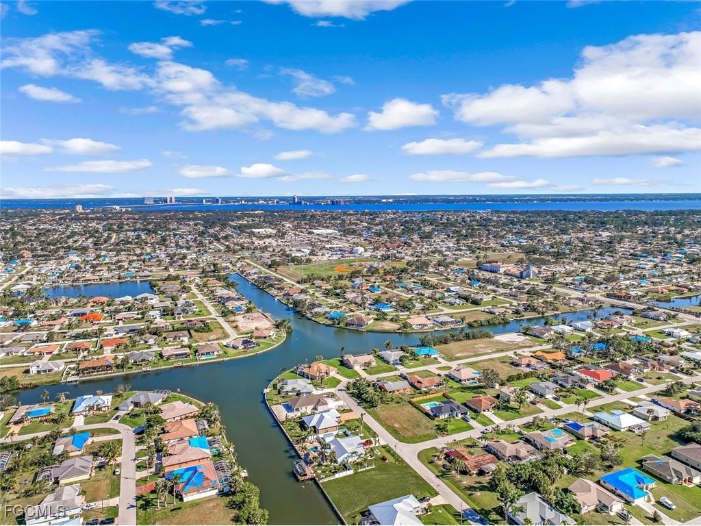 2011 NE 2nd Street Cape Coral FL 33909 2025020281 image17