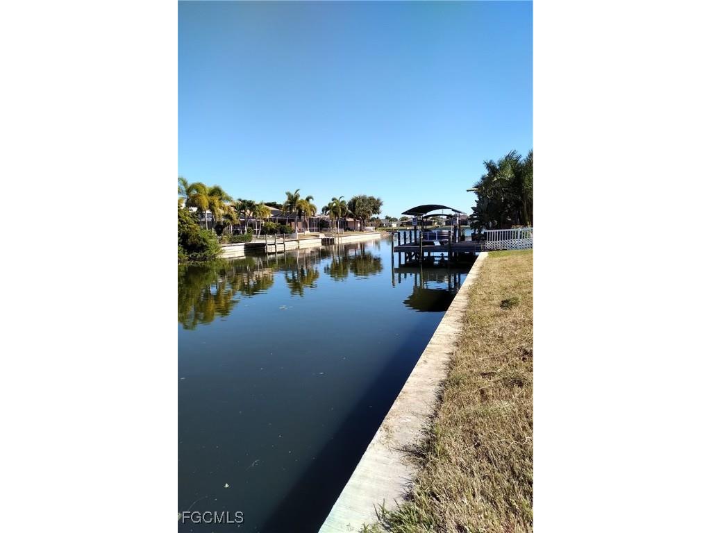 2011 NE 2nd Street Cape Coral FL 33909 2025020281 image2