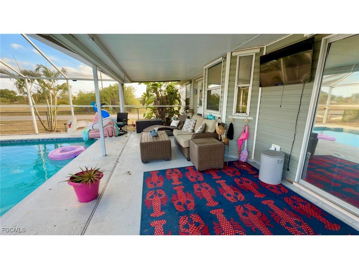 2011 NE 9th Avenue Cape Coral FL 33909 2026002732 image18