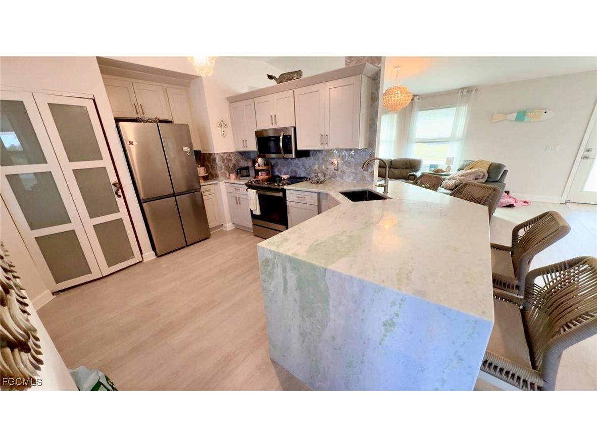 2011 NE 9th Avenue Cape Coral FL 33909 2026002732 image7