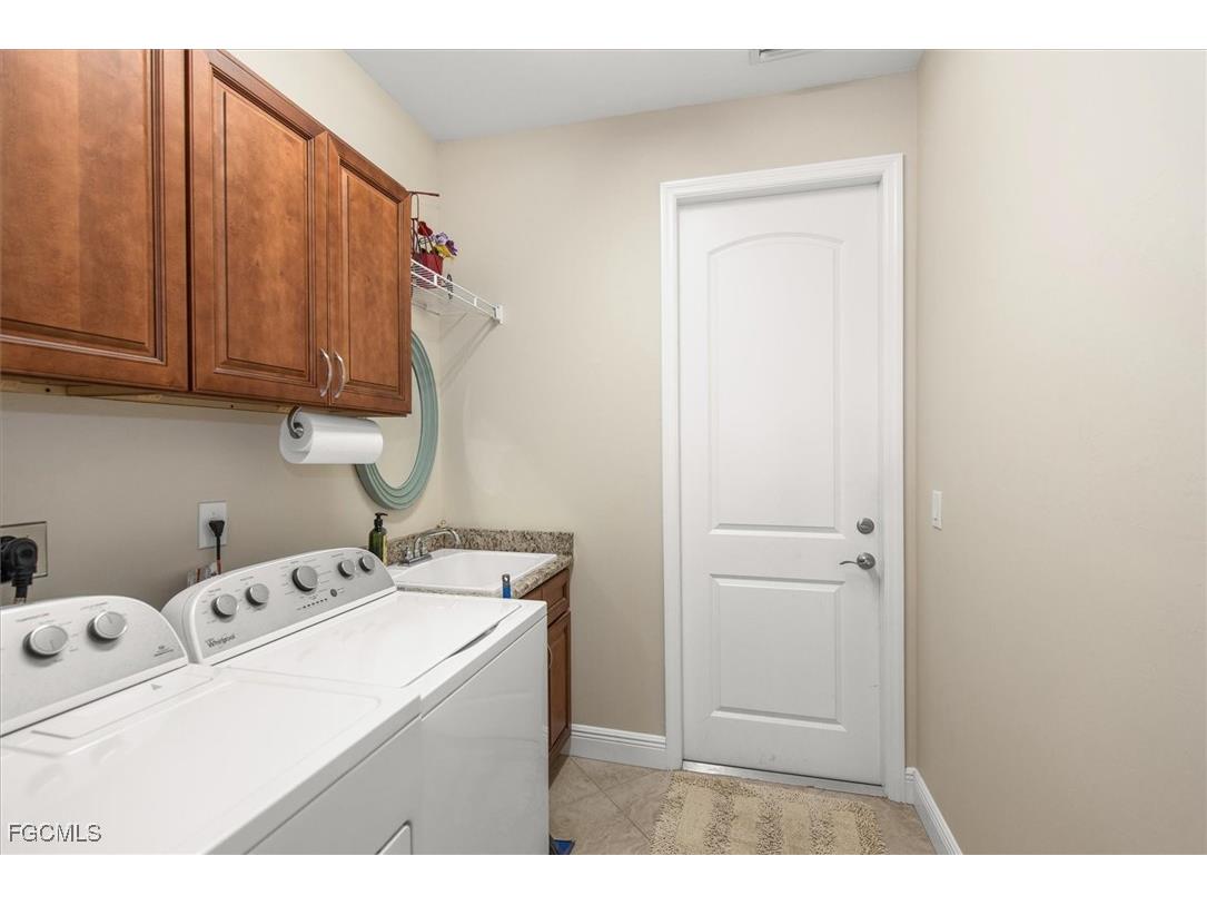 2011 NW 9th Place Cape Coral FL 33993 2025025069 image17