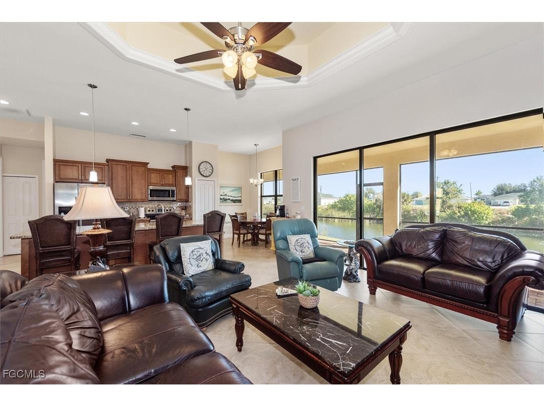 2011 NW 9th Place Cape Coral FL 33993 2025025069 image3