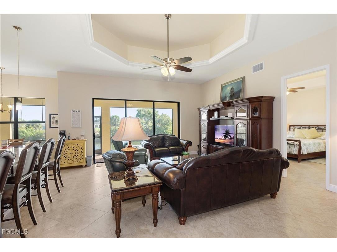 2011 NW 9th Place Cape Coral FL 33993 2025025069 image4