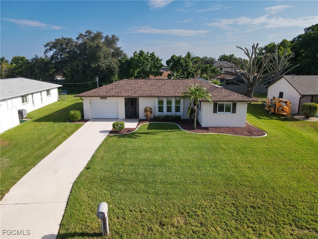 2011 SE 12th Terrace Cape Coral FL 33990 2025004752 image1
