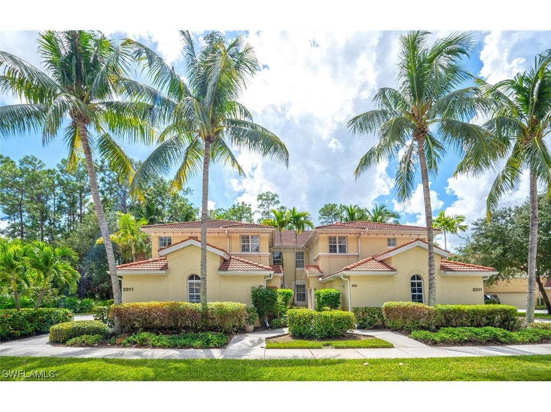2011 Tarpon Bay Drive N #201 Naples FL 34119 223072388 image1