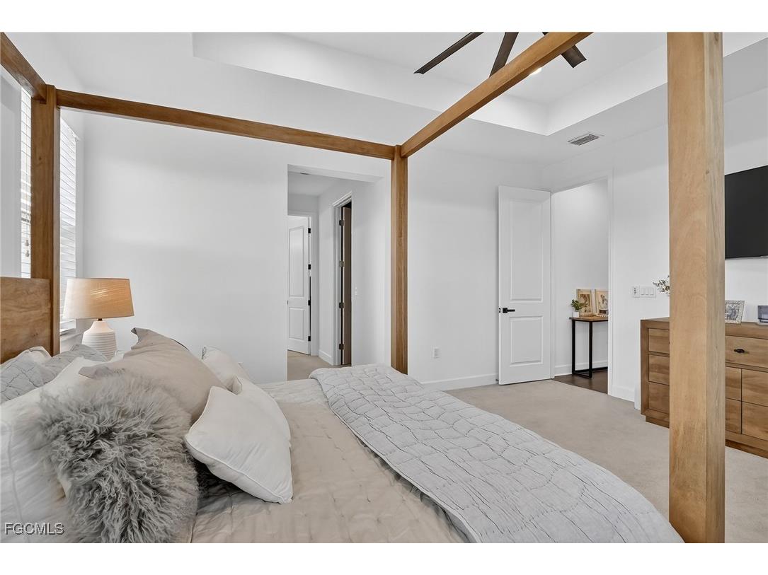 20111 Camellia Crosse Lane Estero FL 33928 2025008059 image19