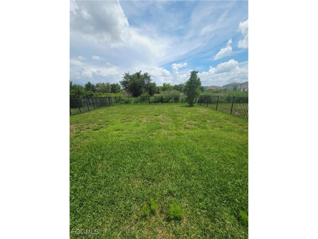 20111 Caroline Creek Place Lehigh Acres FL 33974 2025003457 image9