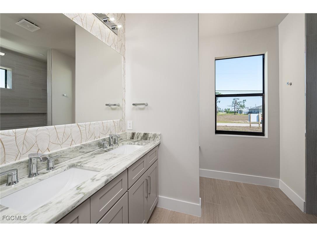 2012 Jackson Avenue Alva FL 33920 2026003915 image12