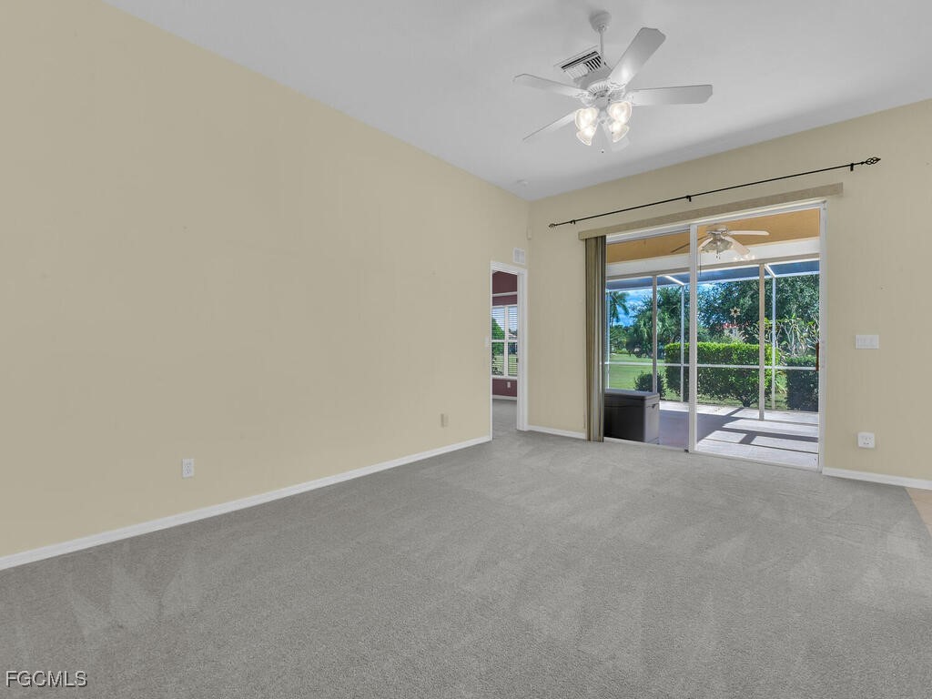 2012 Oxford Ridge Circle Lehigh Acres FL 33973 2025013963 image3