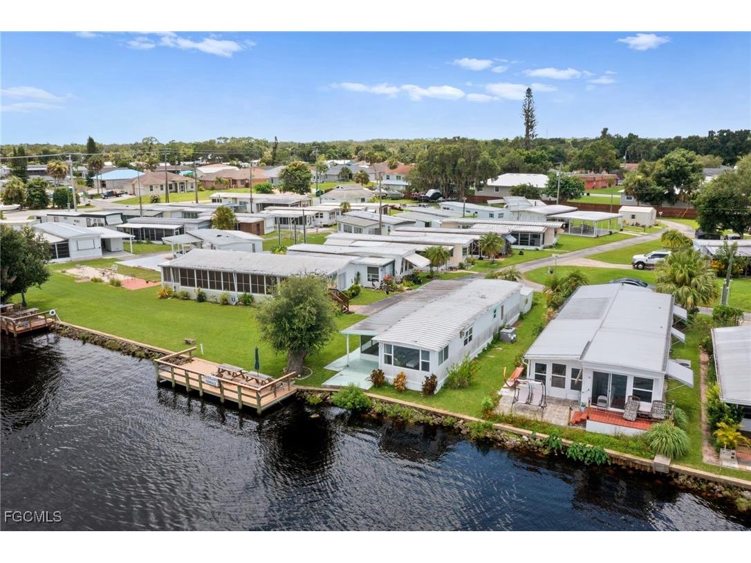 2012 S Olga Drive #25 Fort Myers FL 33905 2025015838 image1