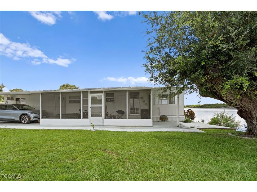 2012 S Olga Drive #25 Fort Myers FL 33905 2025015838 image2