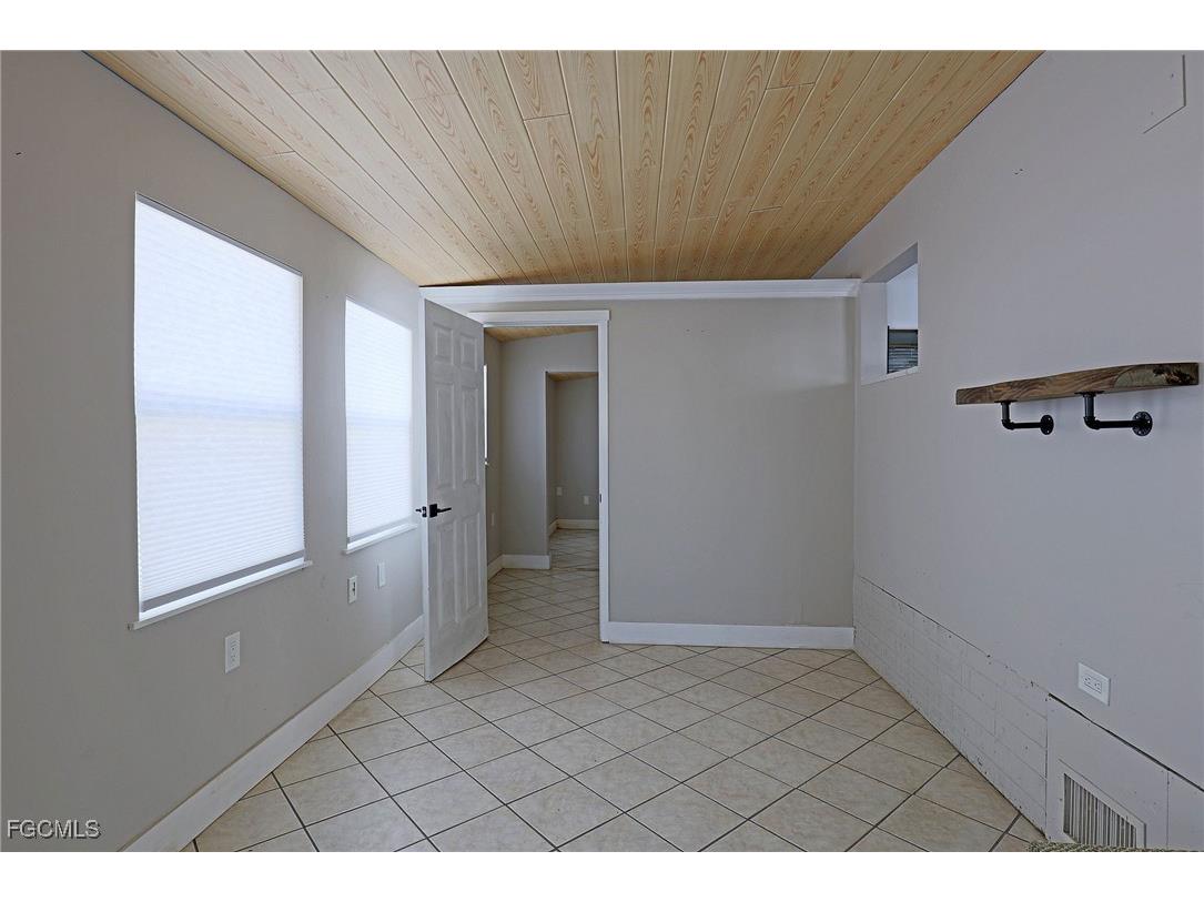2012 S Olga Drive #38 Fort Myers FL 33905 2026004210 image16