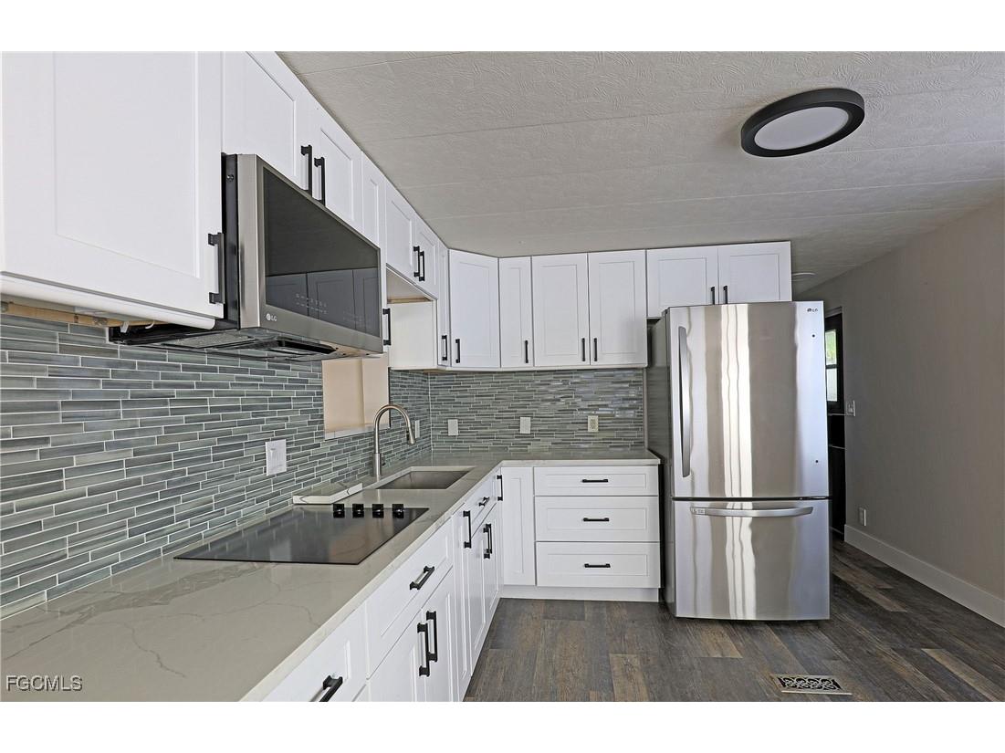 2012 S Olga Drive #38 Fort Myers FL 33905 2026004210 image8