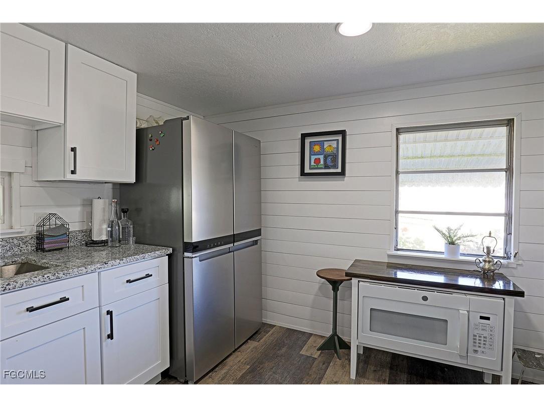 2012 S Olga Drive #40 Fort Myers FL 33905 2025024311 image11