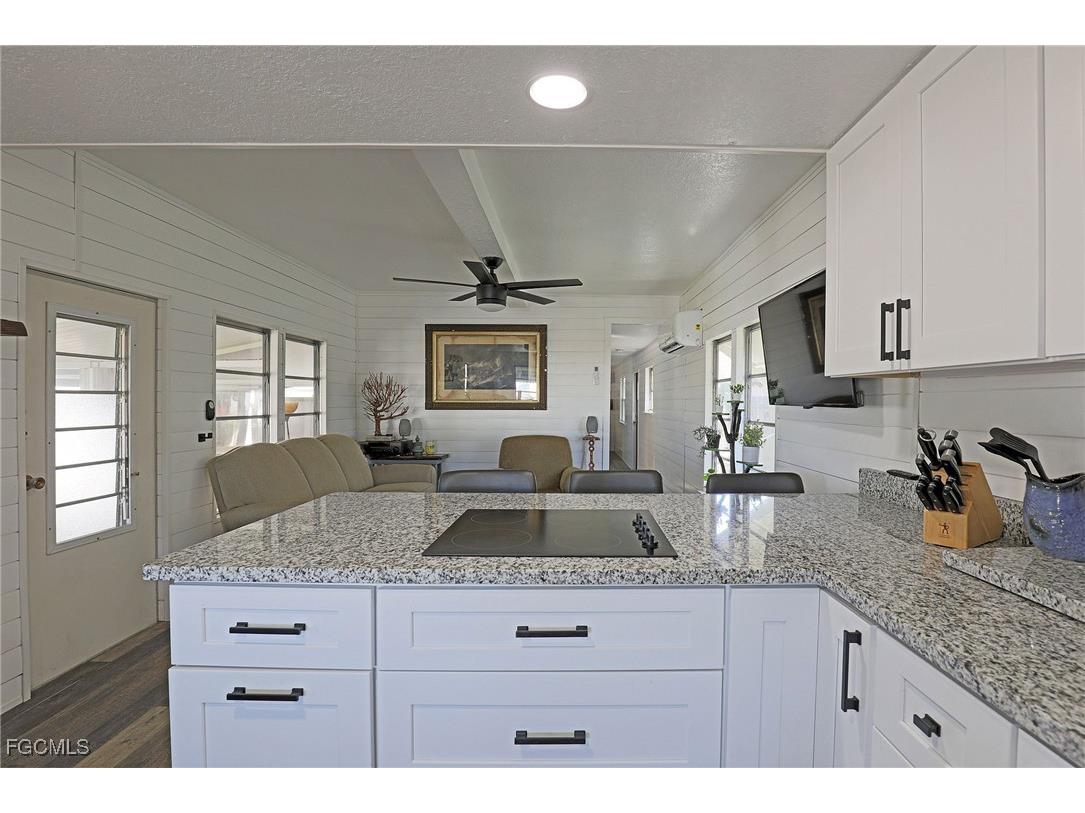 2012 S Olga Drive #40 Fort Myers FL 33905 2025024311 image14