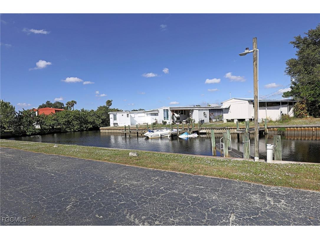 2012 S Olga Drive #40 Fort Myers FL 33905 2025024311 image25