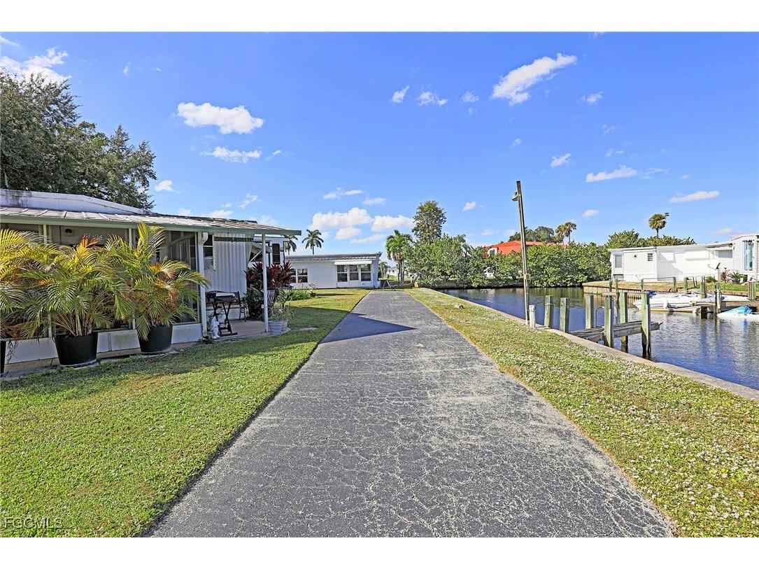 2012 S Olga Drive #40 Fort Myers FL 33905 2025024311 image29