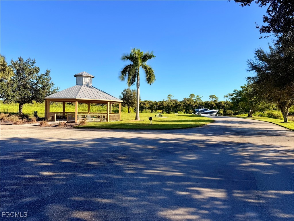 2012 Silk Bay Boulevard Alva FL 33920 2025015656 image2