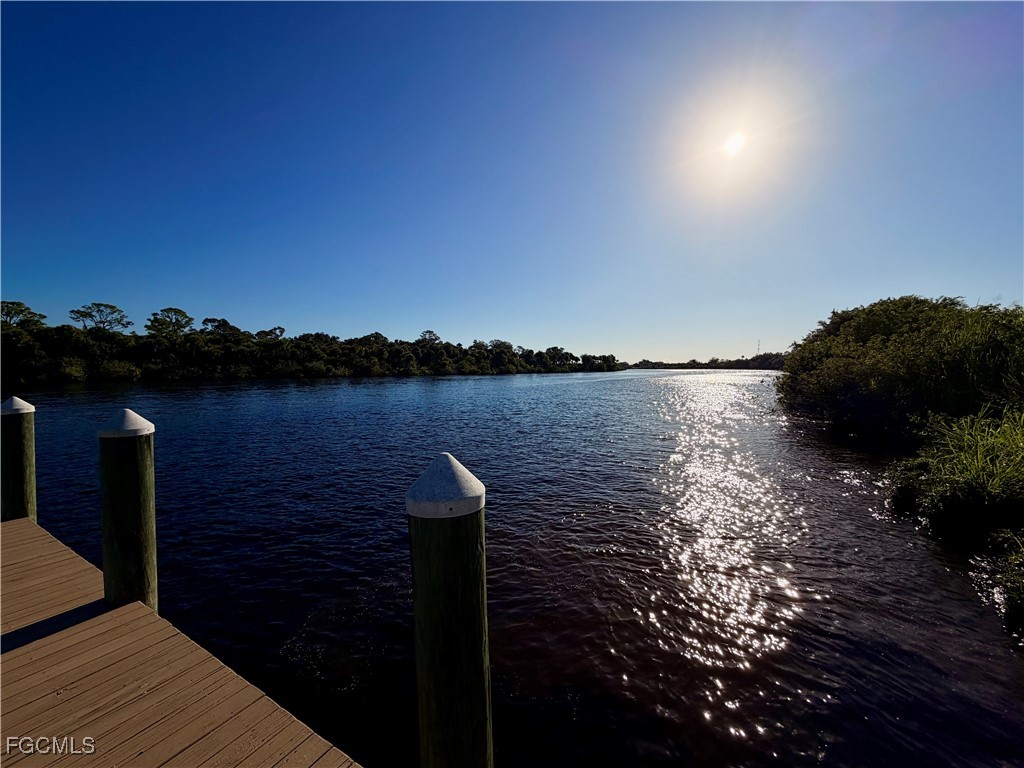 2012 Silk Bay Boulevard Alva FL 33920 2025015656 image8