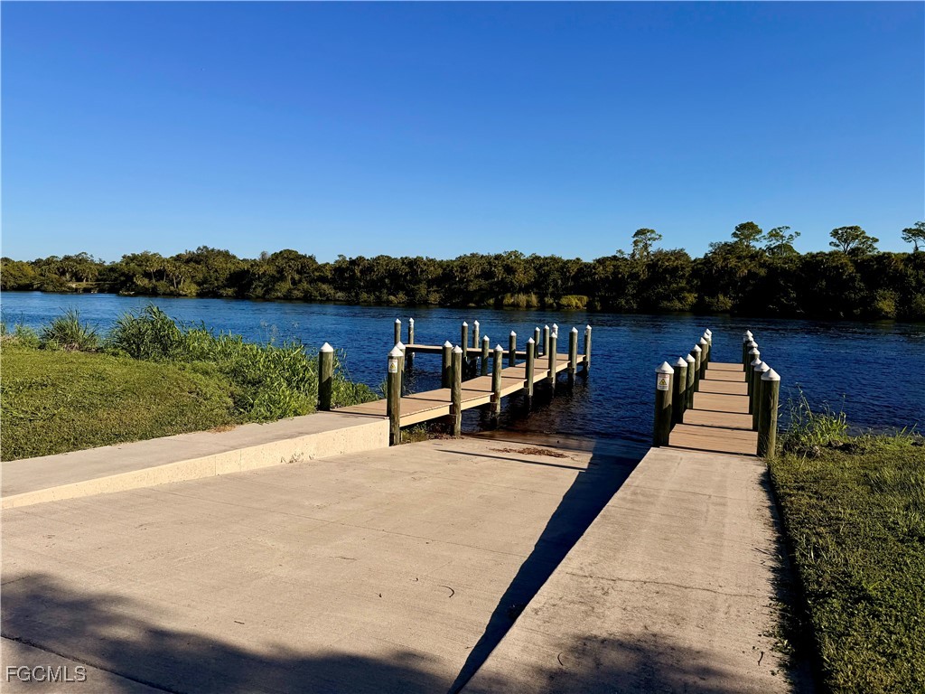 2012 Silk Bay Boulevard Alva FL 33920 2025015656 image9