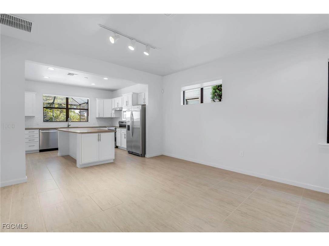 20122 Corkscrew Shores Boulevard Estero FL 33928 2025012922 image11