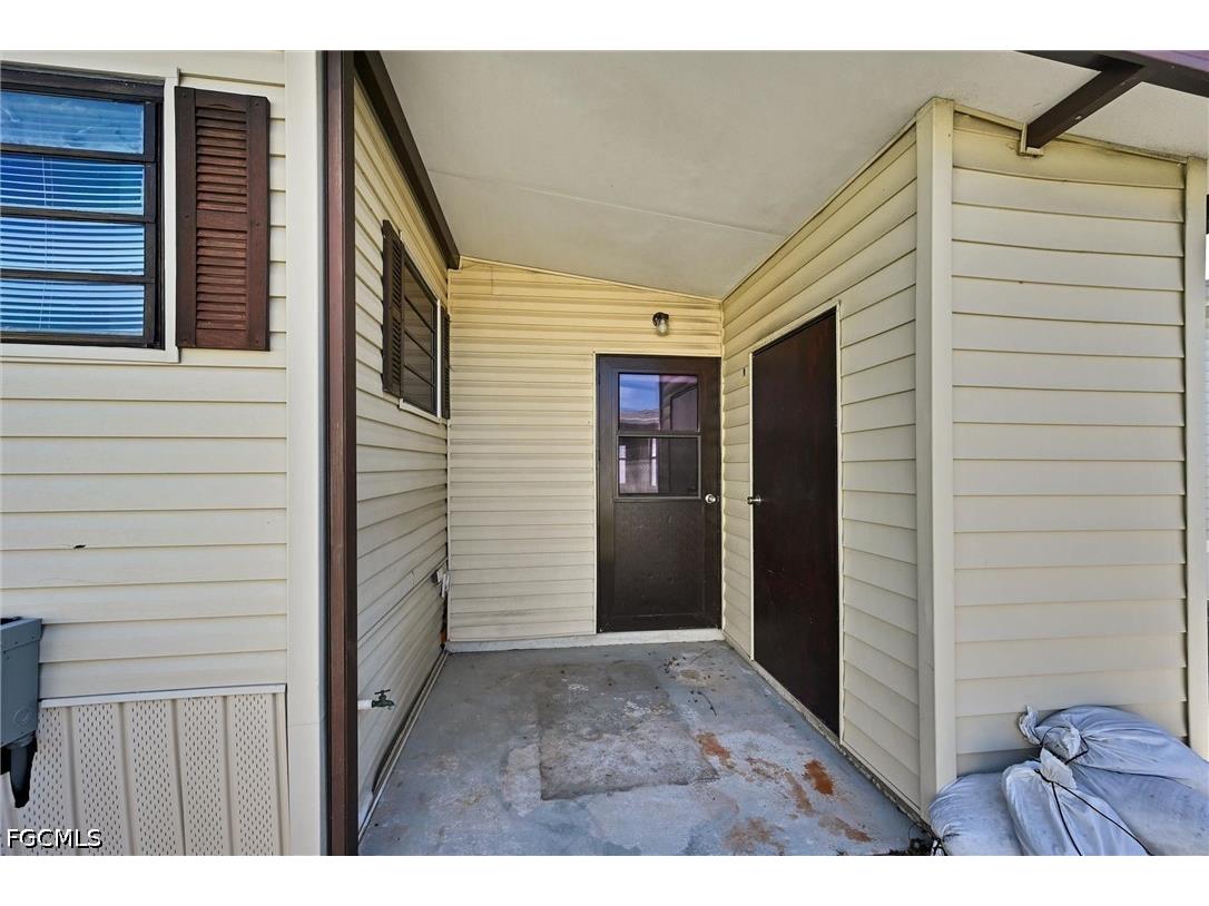 20124 Plum Tree Lane Estero FL 33928 2026013536 image21