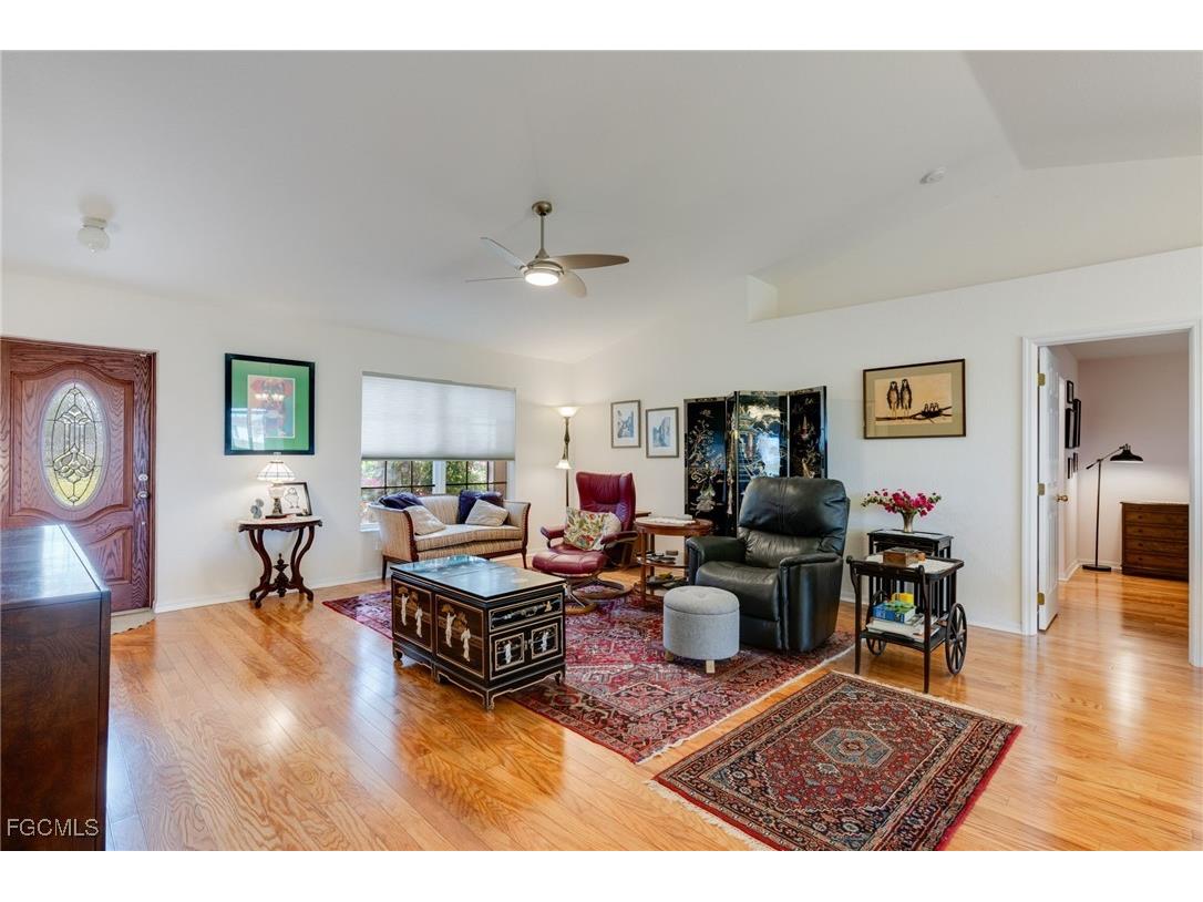 2013 NE 25th Street Cape Coral FL 33909 2025024842 image3