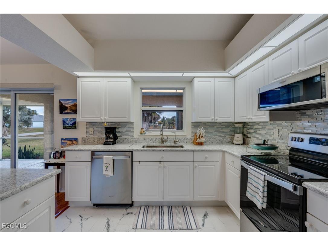 2013 NE 25th Street Cape Coral FL 33909 2025024842 image9