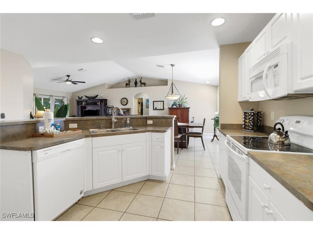 2013 NE 33rd Lane Cape Coral FL 33909 224098636 image3