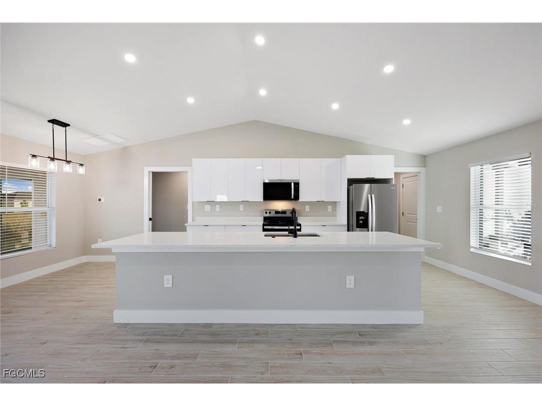 2013 NW 20th Terrace Cape Coral FL 33993 2026001023 image10