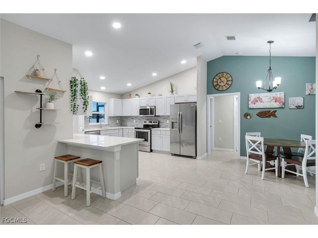 2013 NW Juanita Place Cape Coral FL 33993 2026013388 image1