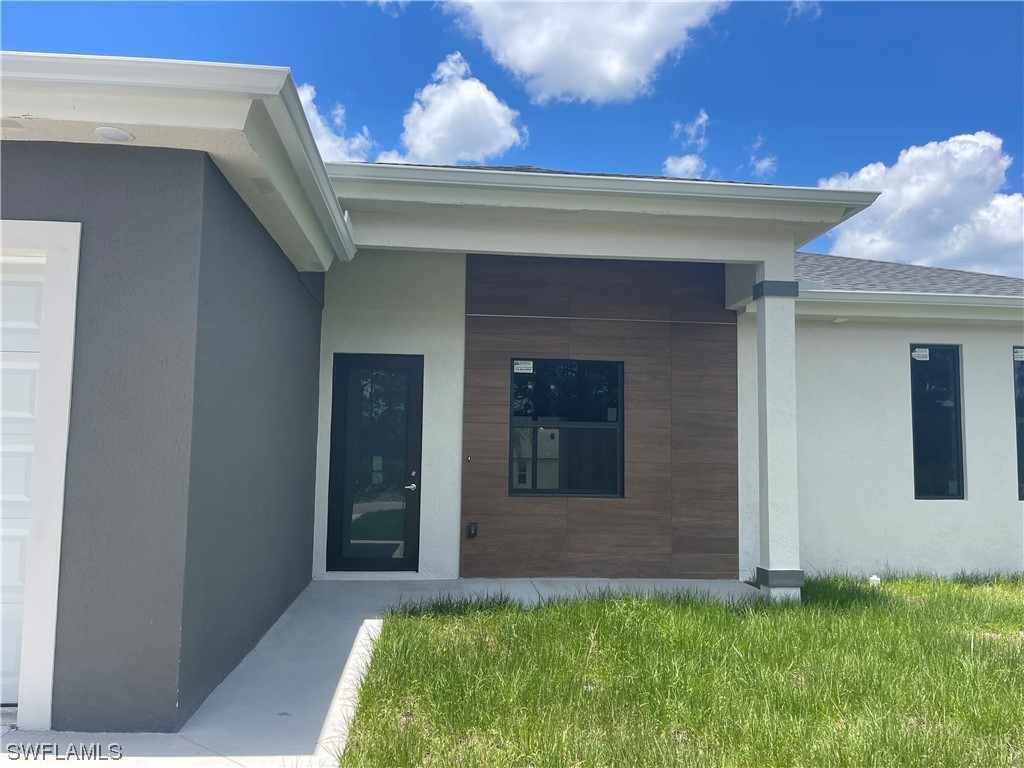 2013 Olsen Lane Lehigh Acres FL 33972 223043413 image1