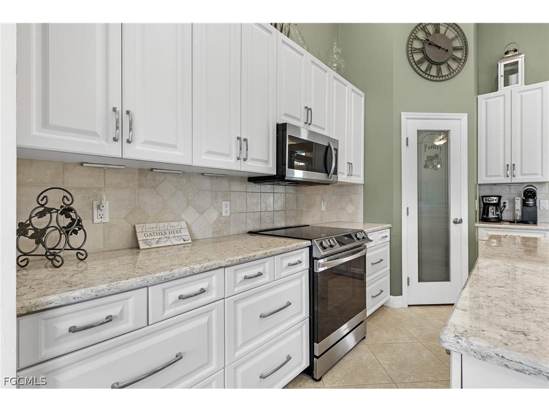 2013 SW 31st Terrace Cape Coral FL 33914 2026008738 image9