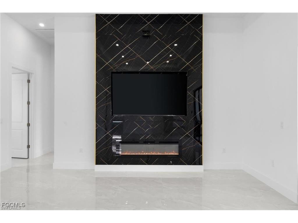 2013 SW 37th Terrace Cape Coral FL 33914 2025024377 image11