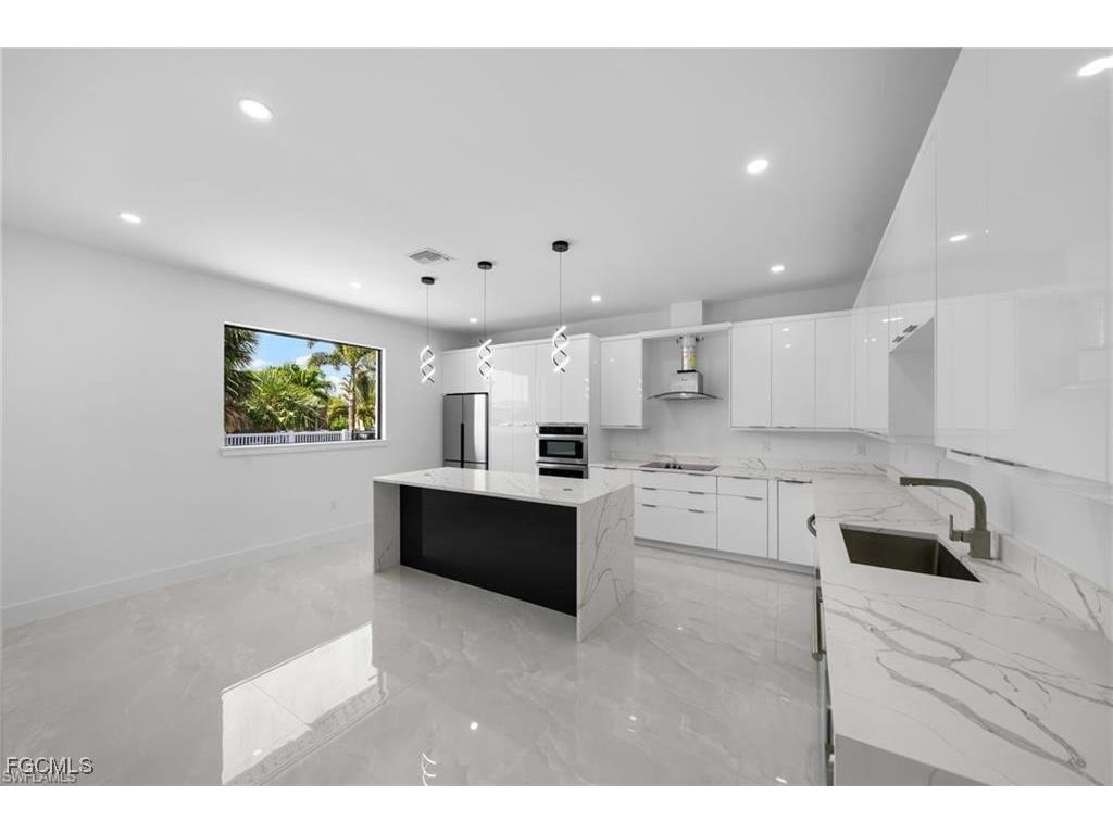 2013 SW 37th Terrace Cape Coral FL 33914 2025024377 image3