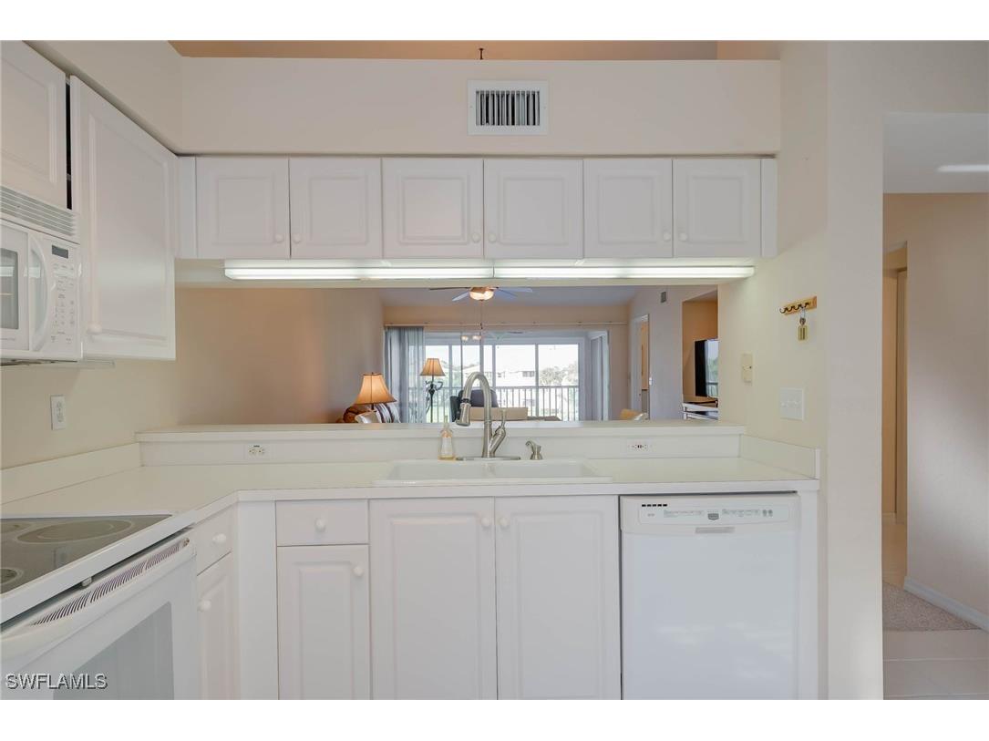 20131 Ian Court #308 Estero FL 33928 225075810 image4