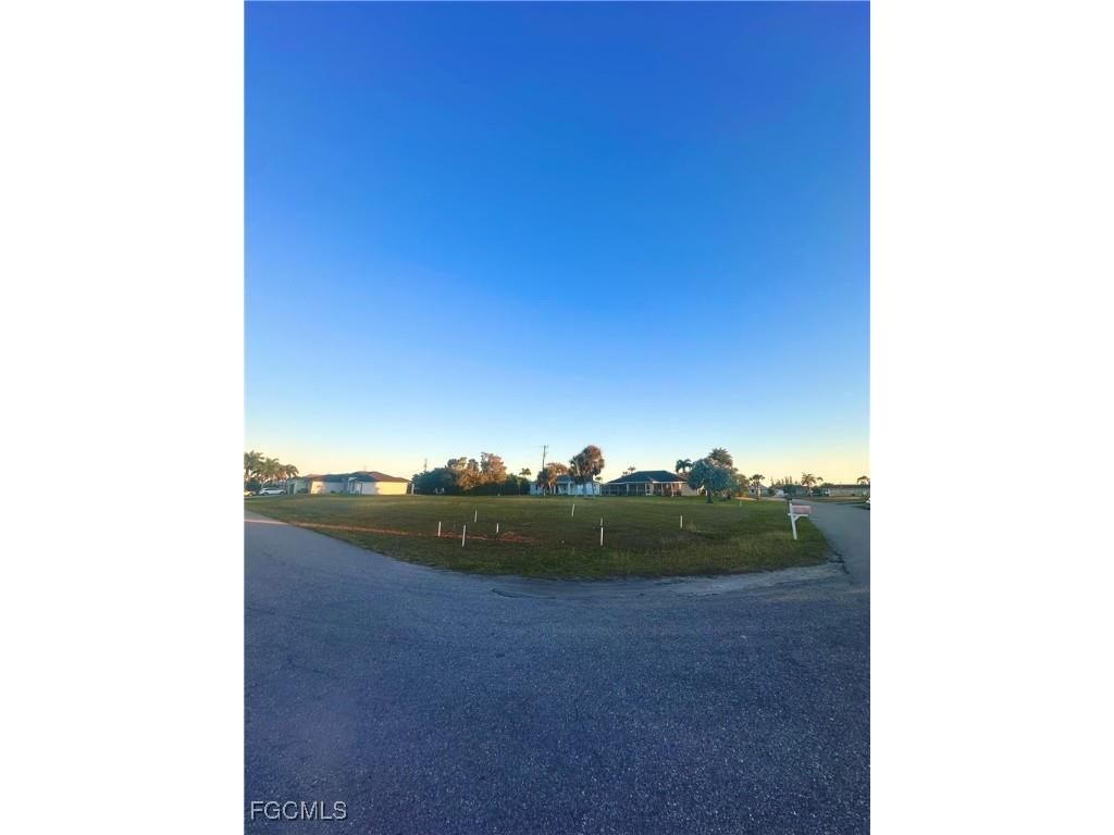 2014 NE 25th Terrace Cape Coral FL 33909 2026004628 image2
