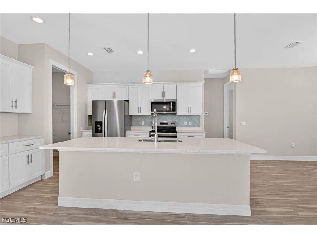 2014 NW 21st Avenue Cape Coral FL 33993 2026007215 image5