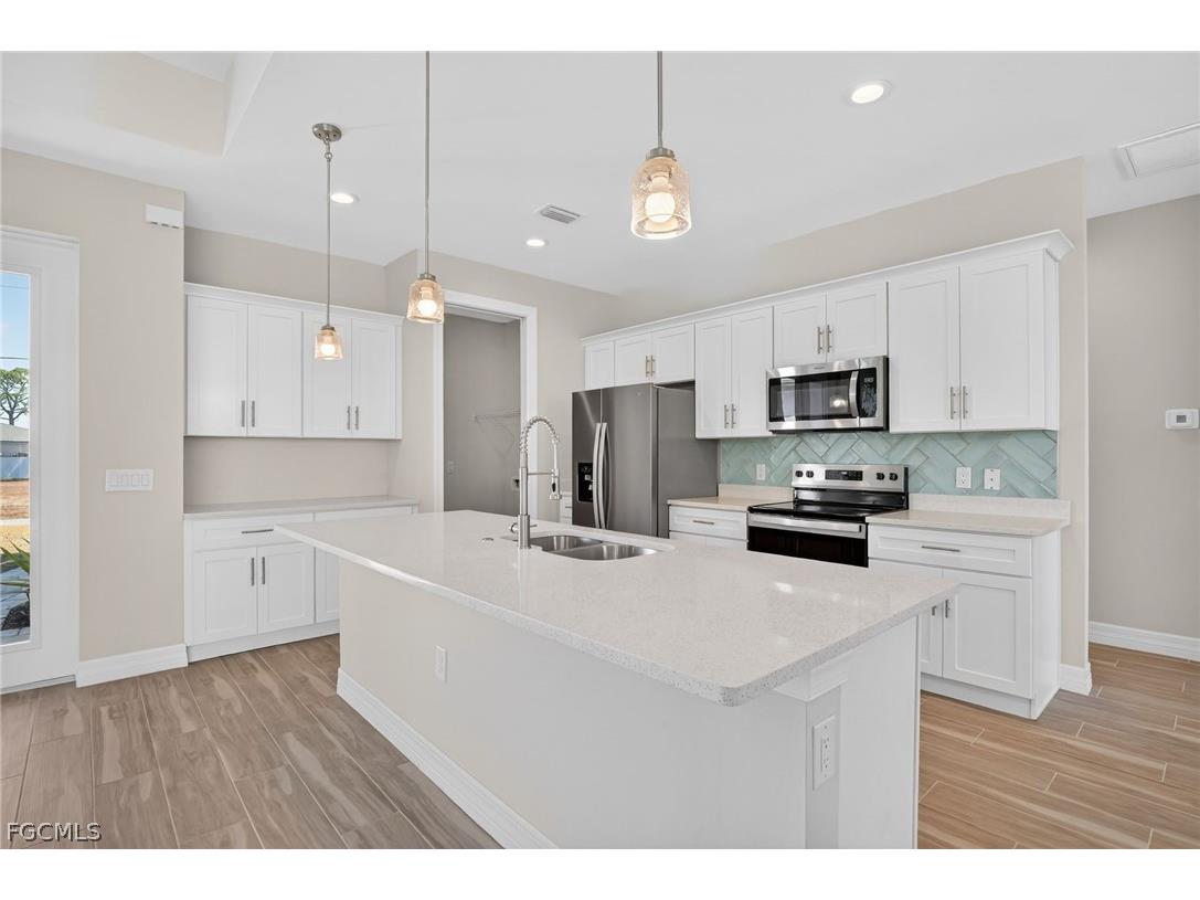 2014 NW 21st Avenue Cape Coral FL 33993 2026007215 image8