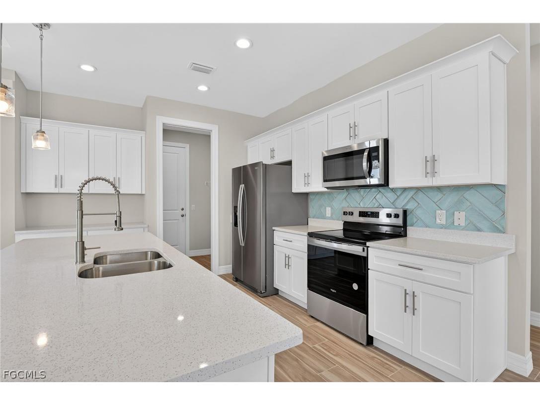 2014 NW 21st Avenue Cape Coral FL 33993 2026007215 image9