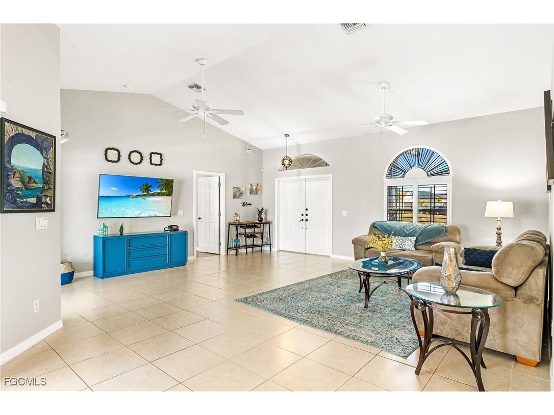 2014 NW 25th Place Cape Coral FL 33993 2025005248 image4