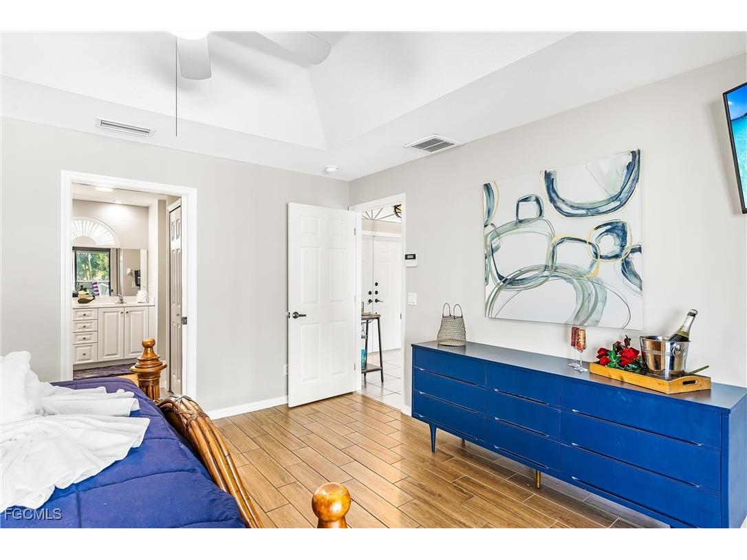 2014 NW 25th Place Cape Coral FL 33993 2025005248 image8