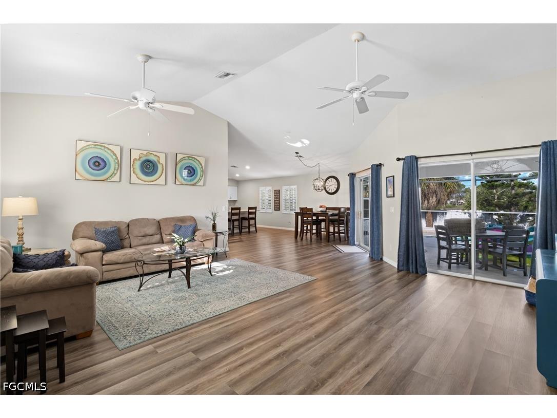 2014 NW 25th Place Cape Coral FL 33993 2026029068 image7