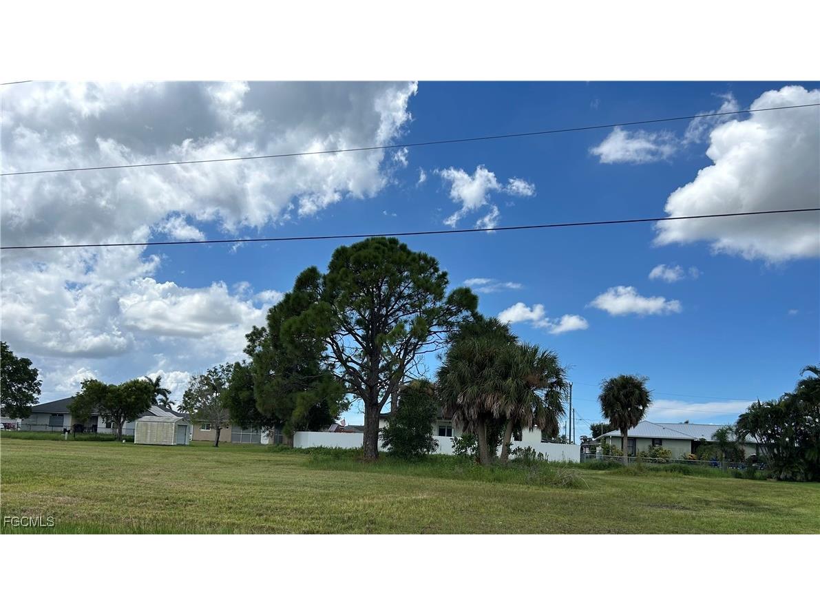 2014 NW 7th Terrace Cape Coral FL 33993 2025005782 image2