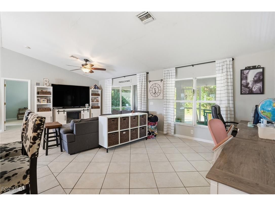 2014 Odessa Circle Labelle FL 33935 2025021815 image8