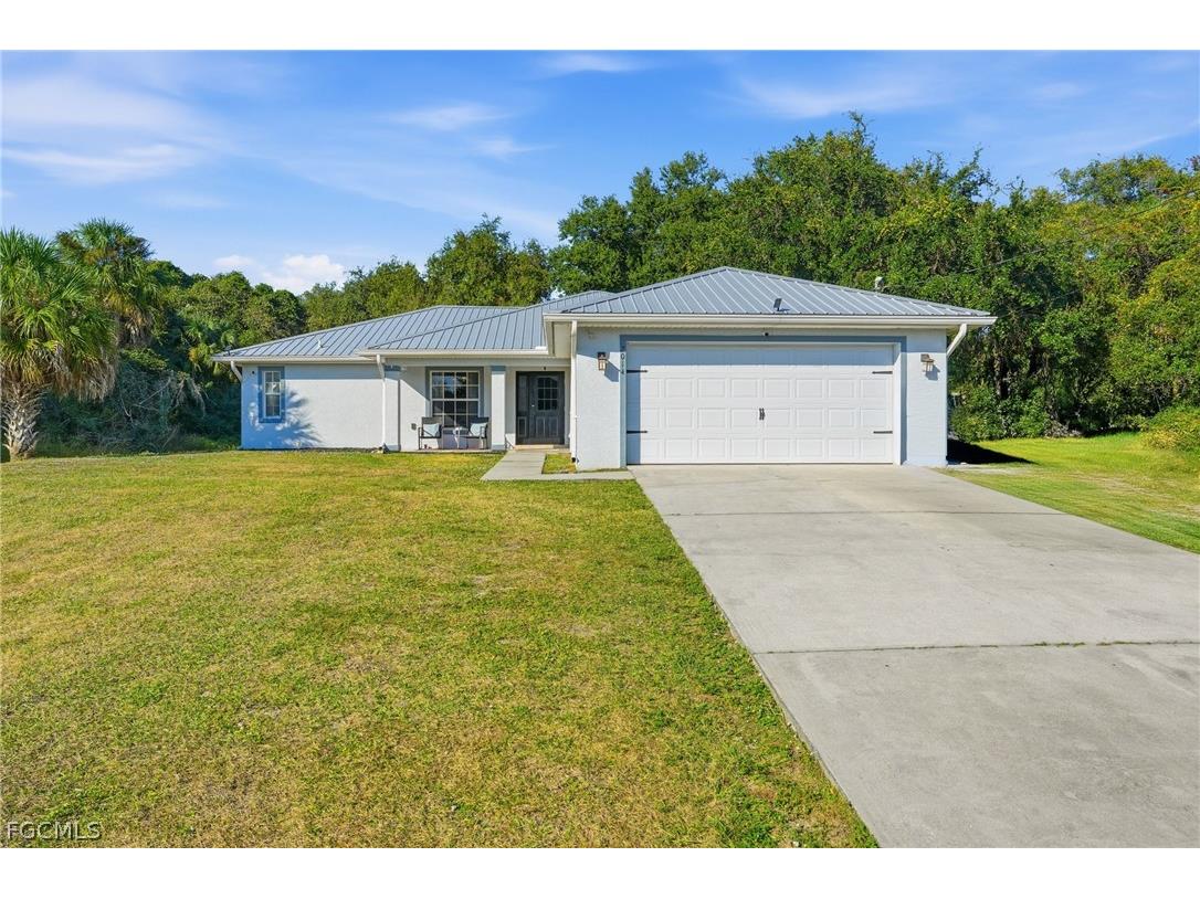 2014 Odessa Circle Labelle FL 33935 2026007281 image1