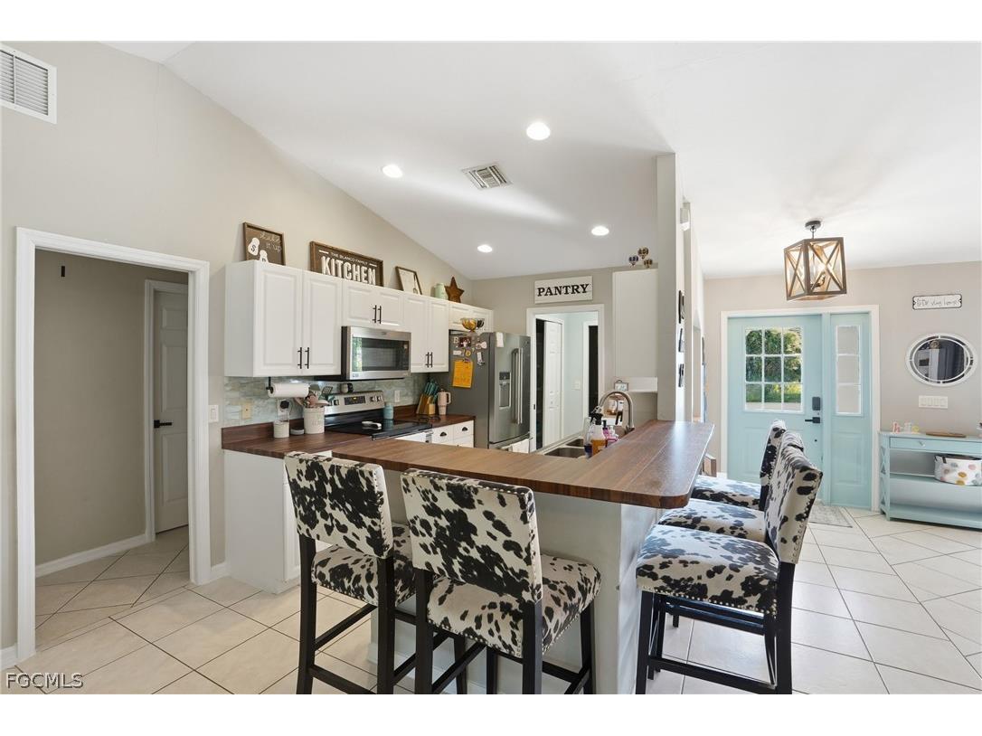 2014 Odessa Circle Labelle FL 33935 2026007281 image10