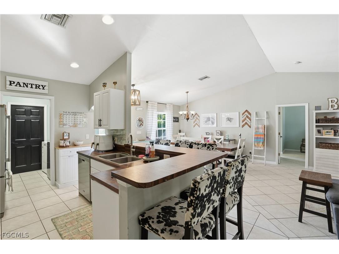 2014 Odessa Circle Labelle FL 33935 2026007281 image11