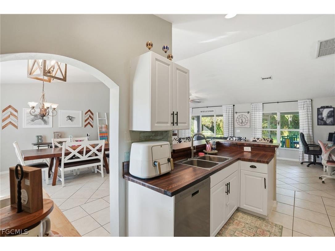 2014 Odessa Circle Labelle FL 33935 2026007281 image13