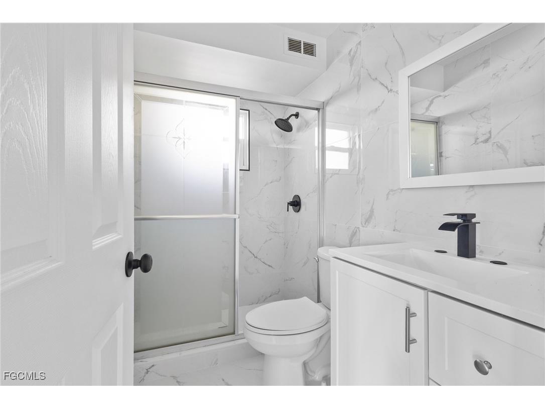 2014 SE 12th Terrace Cape Coral FL 33990 2025014338 image18